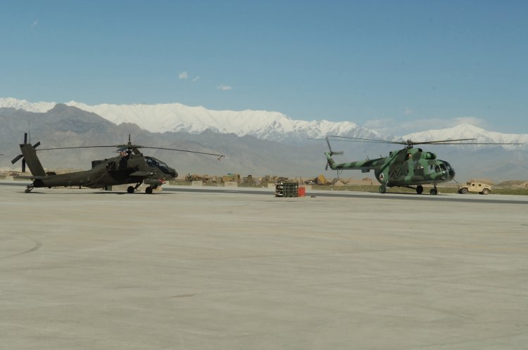 Image: AH-64 and MI-17 Helicopter