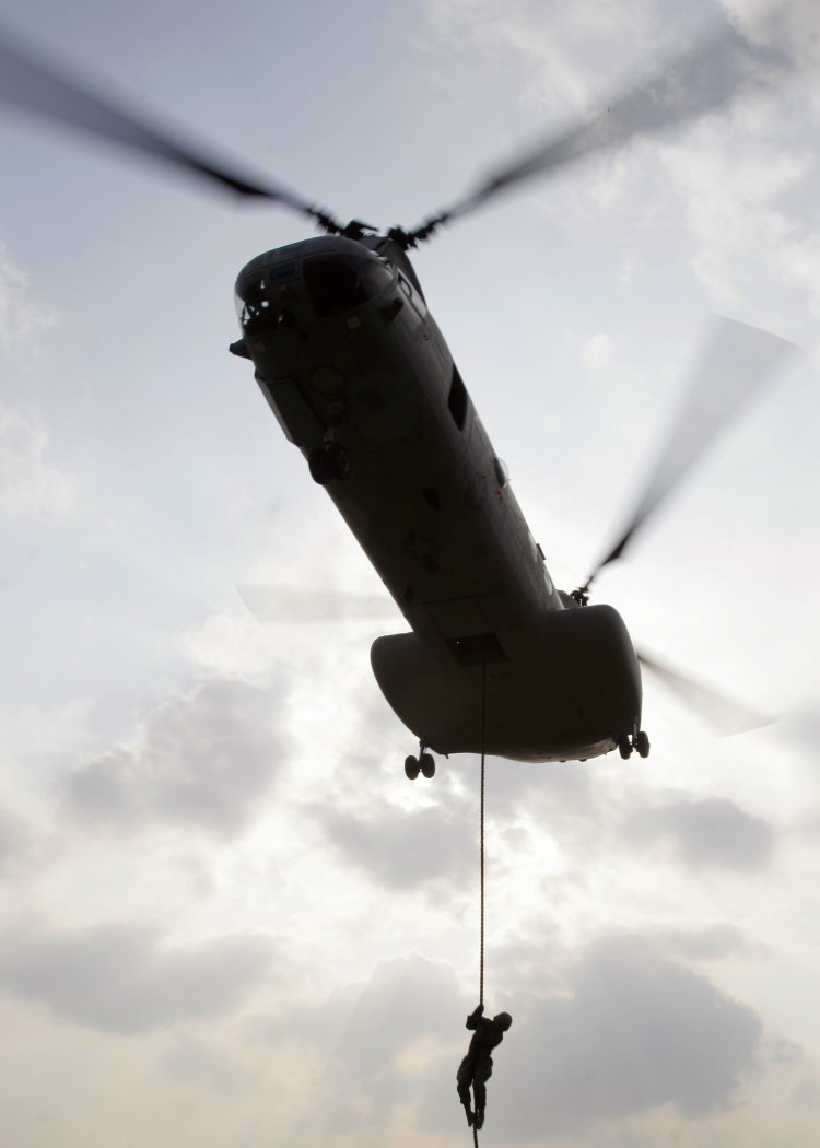 Image: U.S.M.C. CH-46E Sea Knight Helicopter